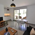 Appartement Fantastic Two-bedroom With Garden Near The *