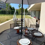 Fantastic Two-bedroom With Garden Near The Appartement