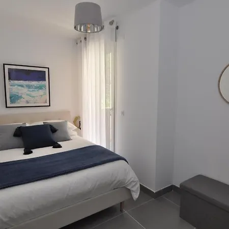 Daire Fantastic Two-bedroom With Garden Near The *