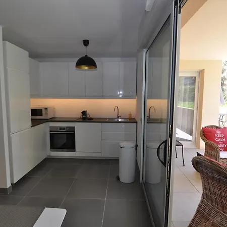 公寓 Fantastic Two-bedroom With Garden Near The *