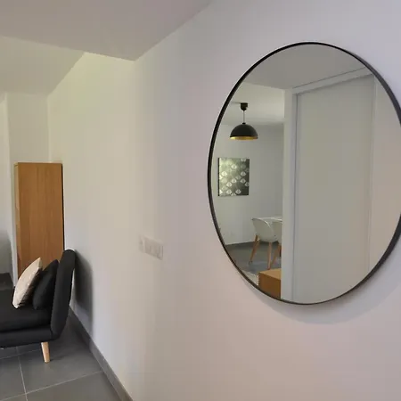 Fantastic Two-bedroom With Garden Near The *