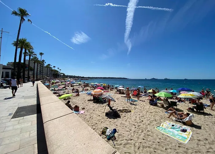 Apartment Fantastic Two-bedroom With Garden Near The *